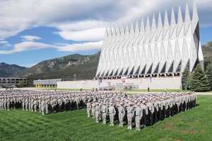 indrukwekkende kapel van de Air Force Academy | Colorado Springs